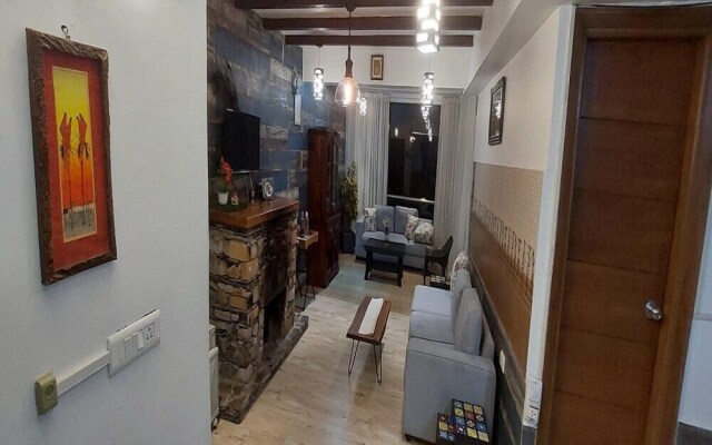 Veenu's Cottage