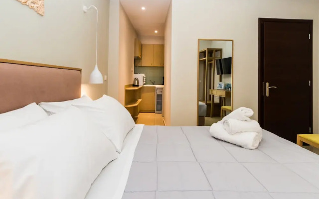 Alektor Studios & Apartments