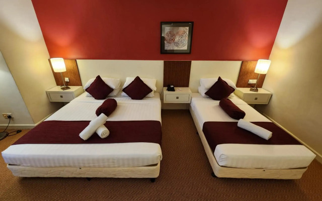 Grand Puteri Hotel