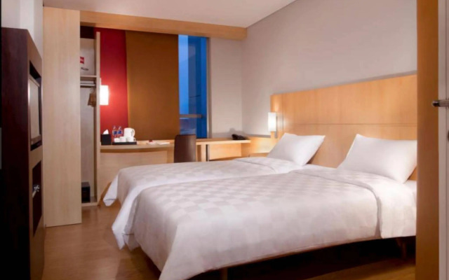 ibis Jakarta Senen