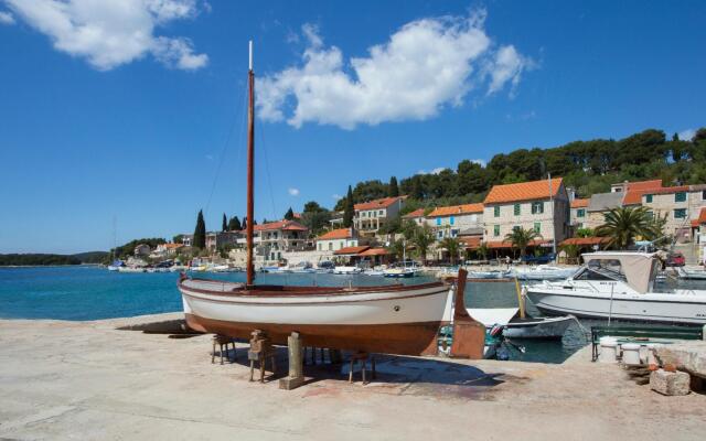 Ana - quiet and peaceful - A2(4+1)