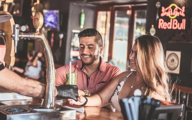 The Clock Hostel And Suites