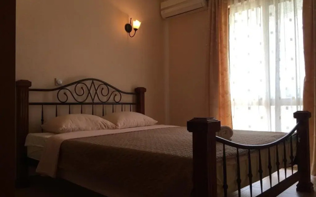 Blue Star Apartments