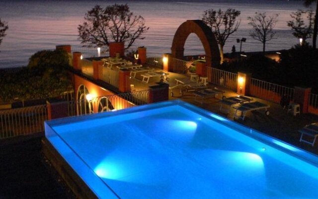 Hotel Alla Riviera