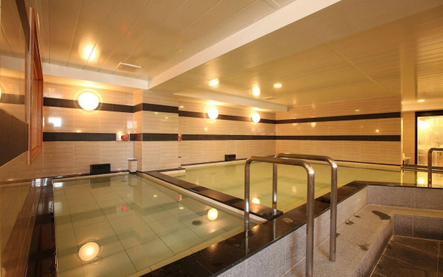Sauna & Spa Hotel Avinel Fukuoka - Caters to Men