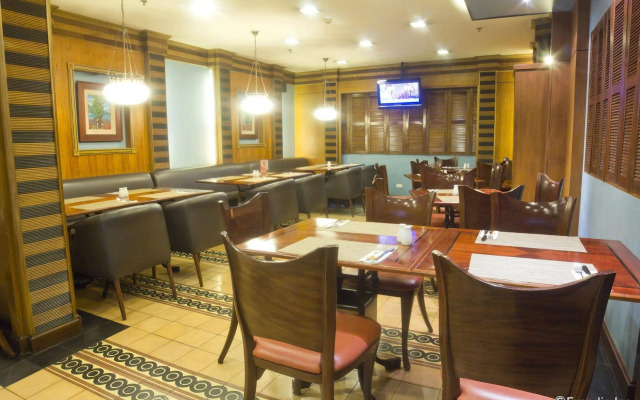 Herald Suites Solana