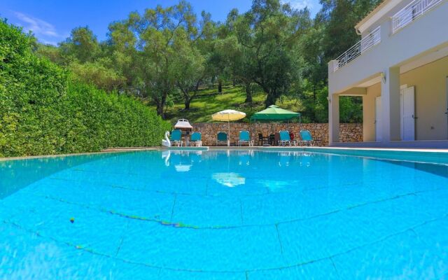 Villa Anamari in