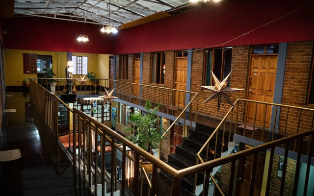 Tonito Hotel