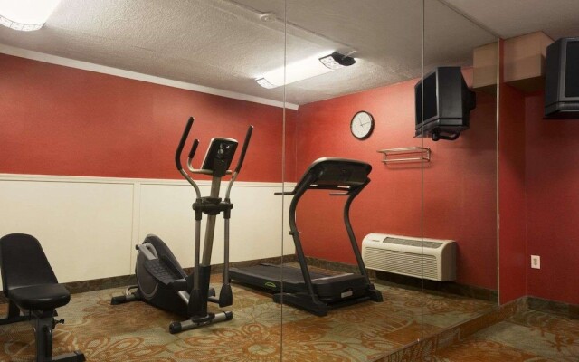 Baymont Inn and Suites Salem Roanoke Area