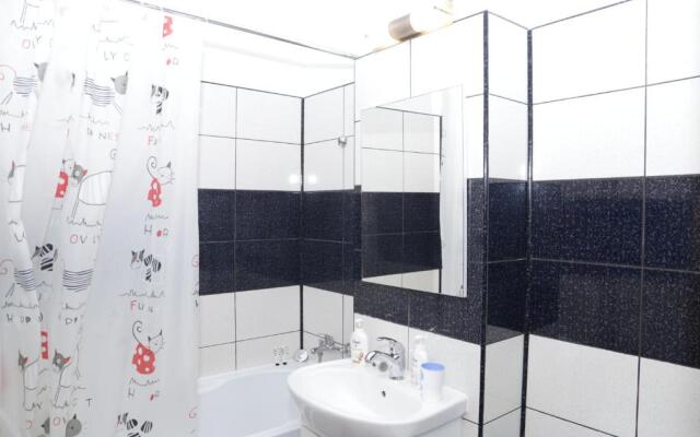 Robert 's apartament