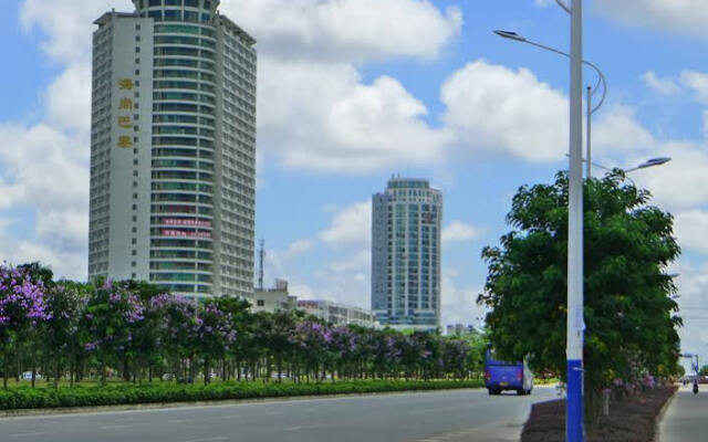 Beihai Holiday Xinganxian Apartment Railway Station Branch