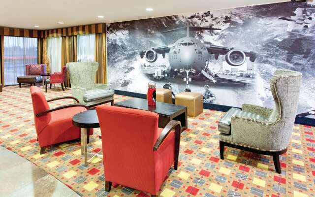 La Quinta Inn & Suites by Wyndham Warner Robins - Robins AFB