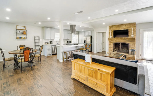 Texas Home w/ Yard: 2 Mi to Prairie Creek Park