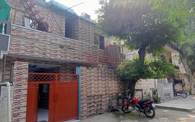 New White Rose Guest House