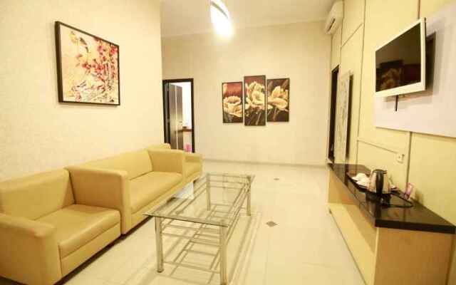 Savita Garden Inn