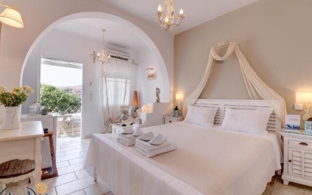 Kimolis Studios & Apartments