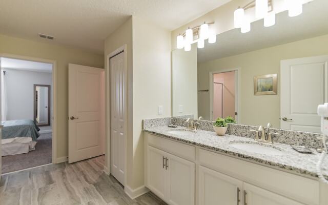 1563OL-The Retreat at ChampionsGate