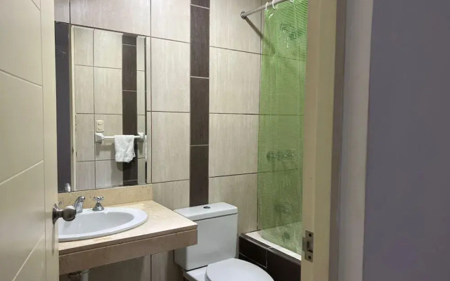 3bed Apt in Miraflores - Free Wifi, Free Parking
