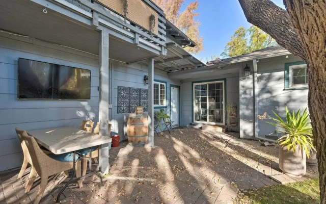 Luxurious Downtown Lodi Apartment in Wine Country!