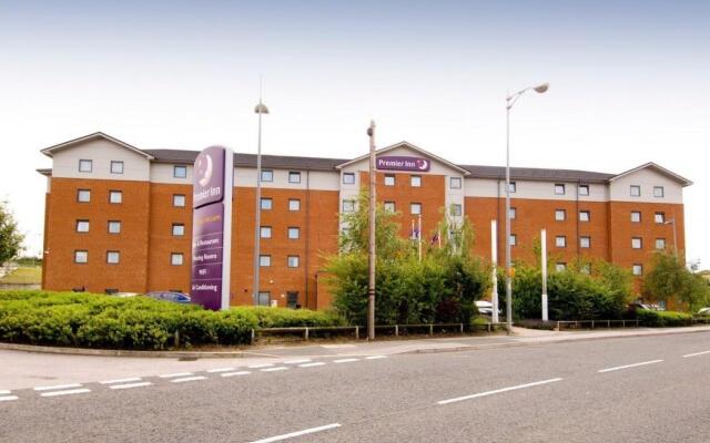 Premier Inn Castleford (Xscape, M62, Jct 32)