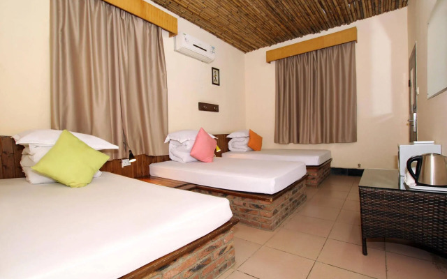 Wada Hostel