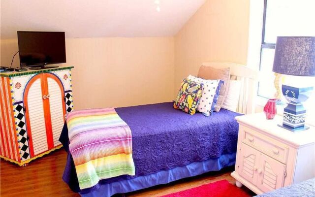 418 Linkside Drive 4 Bedroom Home by RedAwning