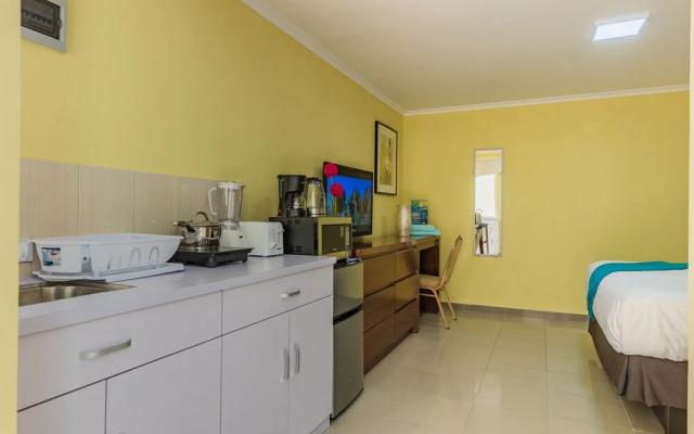 Rooi Santo Residence