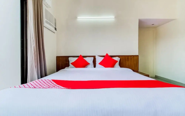 Oyo Flagship 36730 Hotel Mittal Residency