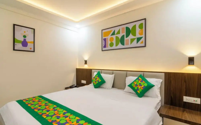 Treebo Petals Banquet & Suites - Kolkata