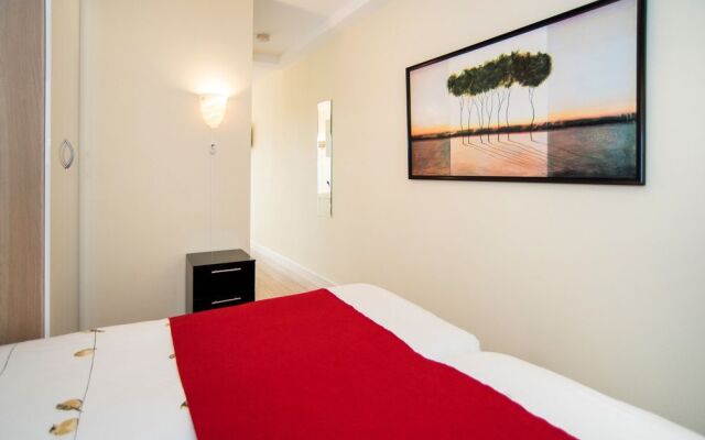 Midtown Hotel Triple Room