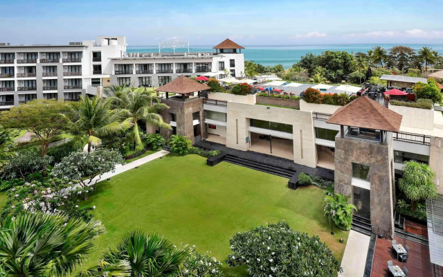 Pullman Bali Legian Beach