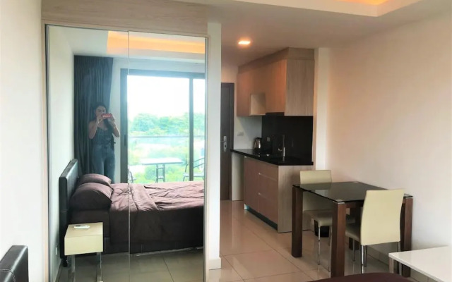 Laguna Beach Resort 2 - Modern Studio Condo