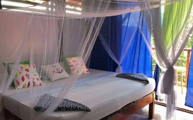 Playa Hermosa Ecolodge