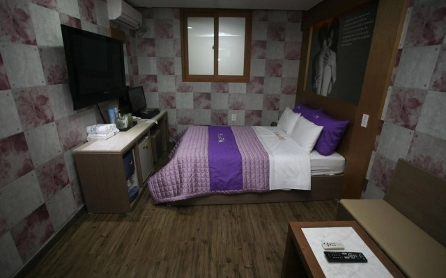 Castle Motel