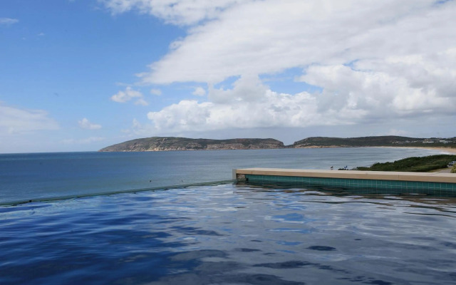 Periwinkle Guest Lodge