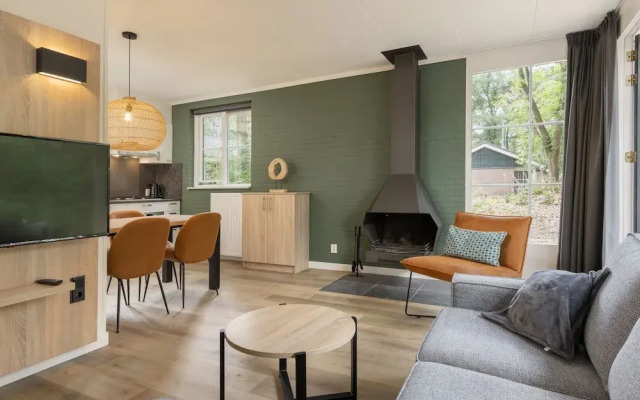 Bungalow in Park De Peel - Car-free Retreat