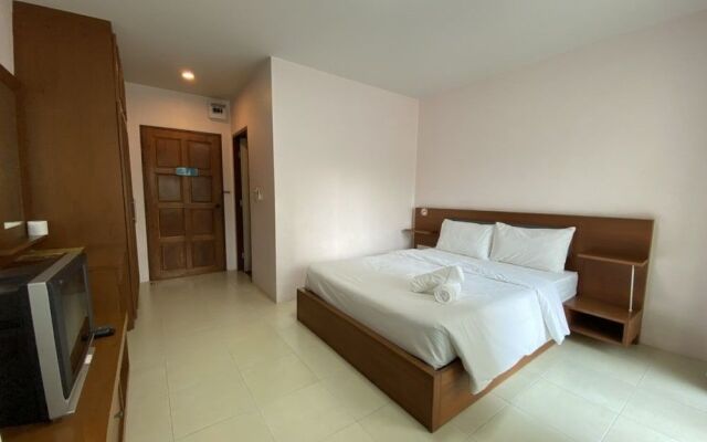 Somjai House