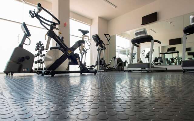Microtel Inn &amp; Suites by Wyndham San Luis Potosi