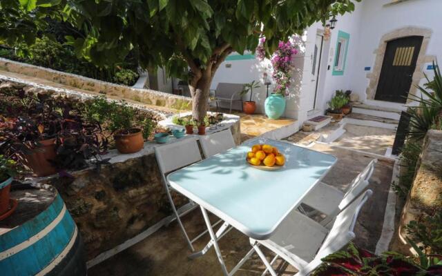 Ravi Boutique Home - 1 minute walk from beach