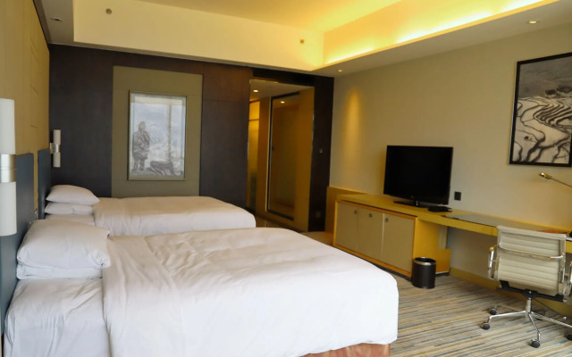 Renaissance Huizhou Hotel