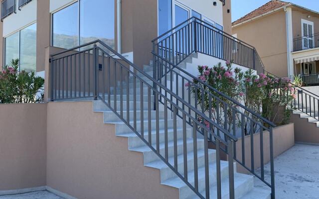 Apartments STEP