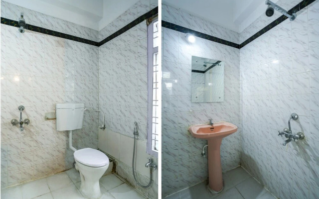 OYO 49253 Raja Residency