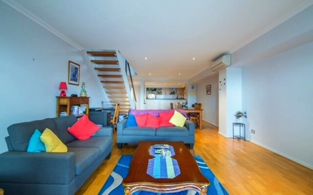 Spacious Apartment with Sea Views