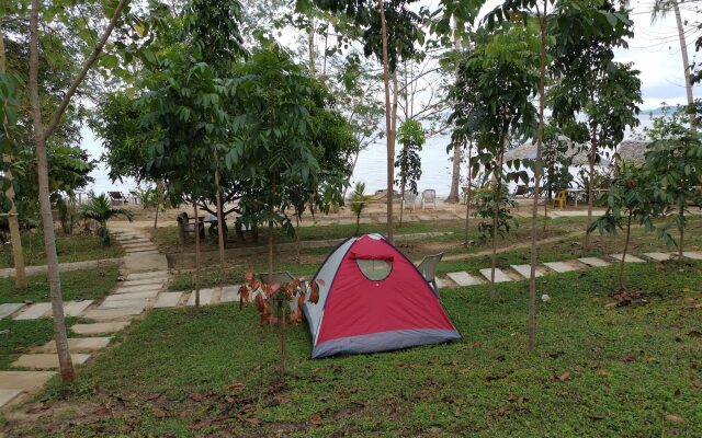 Tapik Beach Park Guest House