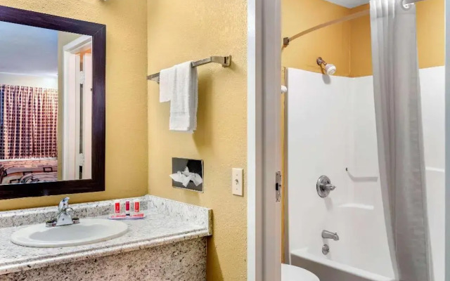 Econo Lodge Cuthbert