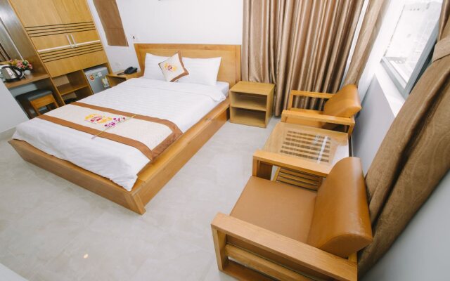 Tan Hoang Long Hotel