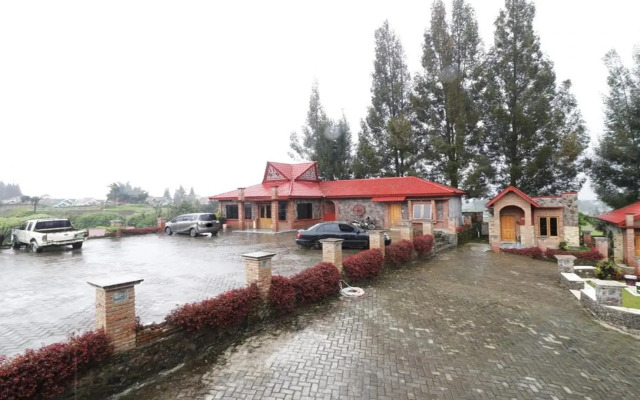 Alloyna Country Cottage