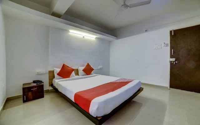 OYO Flagship 15538 Dange Chowk