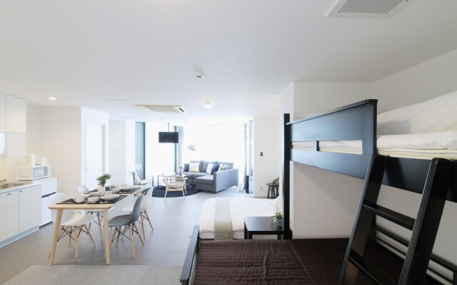 Yoshi Building 302