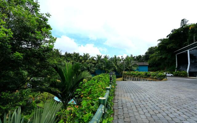 Jet Paark Resort Hotel Wayanad